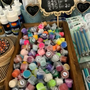 Paint Pots x 20 - assorted colours